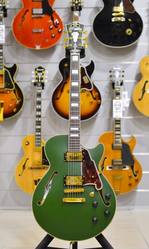 D'Angelico Guitars Deluxe SS - Matte Emerald
