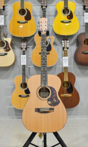 Maton SRS808 - Solid Road Series