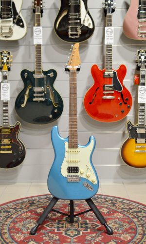Suhr Classic S Antique - Lake Placid Blue