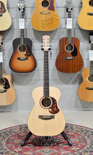 Maton SRS808 w/Case
