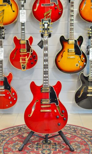 D’Angelico Excel DC Trans Cherry - DAEDCTCH2GS - Esposizione Guitar Show Bologna 2026